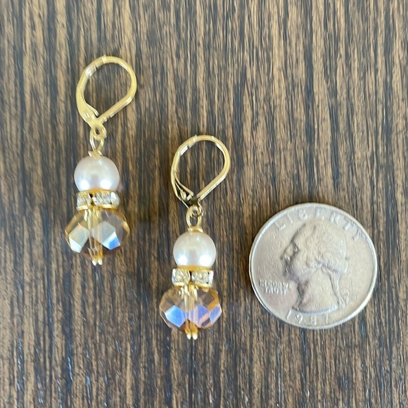 HAND CRAFTED EARRINGS Pale Pink Glass Pearls AB Gold Colored Crystals - Picture 6 of 12